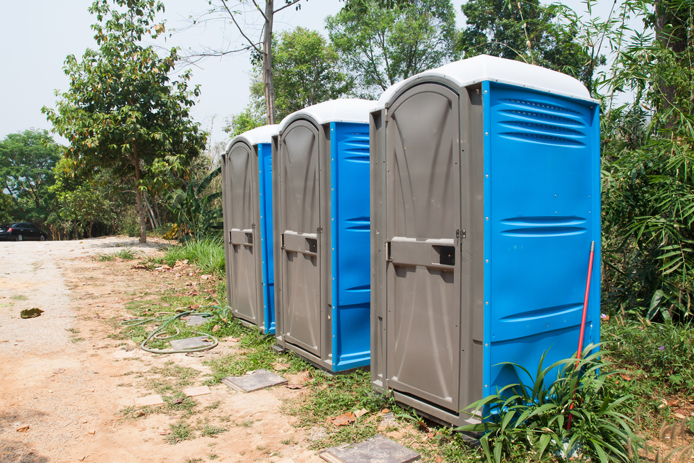 Why Should You Consider a Portable Toilet with Sink Rental for Outdoor Events?